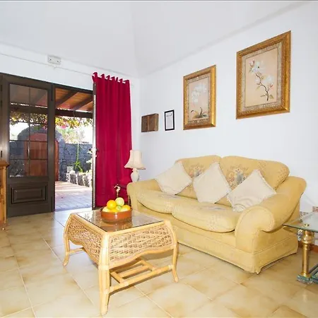 Teguise Tricia - 3 Bedrooms Private Pool Plus Wifi Vila *