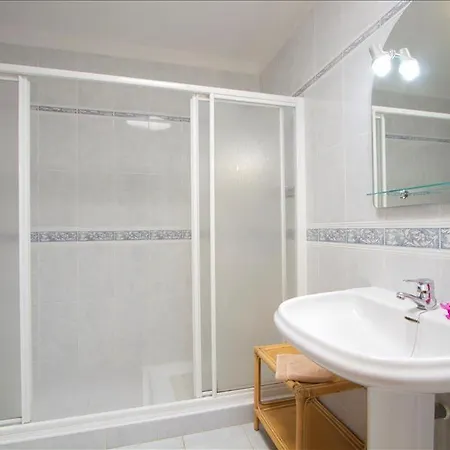 Teguise Tricia - 3 Bedrooms Private Pool Plus Wifi Villa *